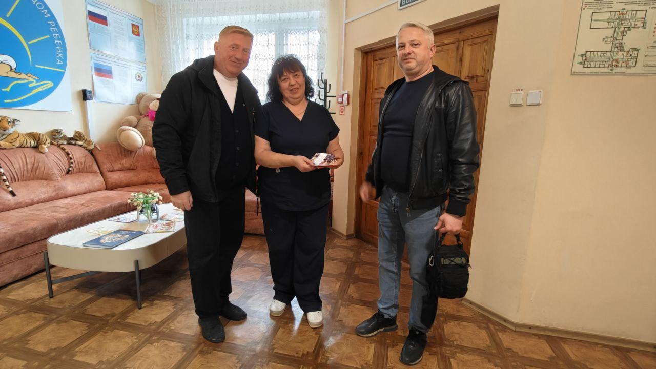 Официальный представитель Тамбовской области продолжает работу по развитию партийной деятельности в Новоайдаре Официальный представитель Тамбовской области продолжает работу по развитию партийной деятельности в Новоайдаре