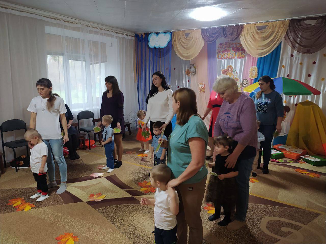 Праздник Осени в Марковском ясли-саде «Теремок» Праздник Осени в Марковском ясли-саде «Теремок»