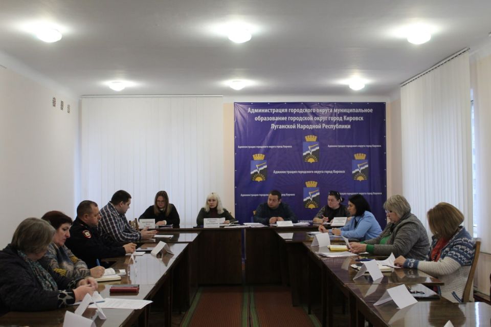 Защита прав детей – надежное формирование нашего завтра! Комиссия по делам несовершеннолетних за безопасное детство! Защита прав детей – надежное формирование нашего завтра! Комиссия по делам несовершеннолетних за безопасное детство!