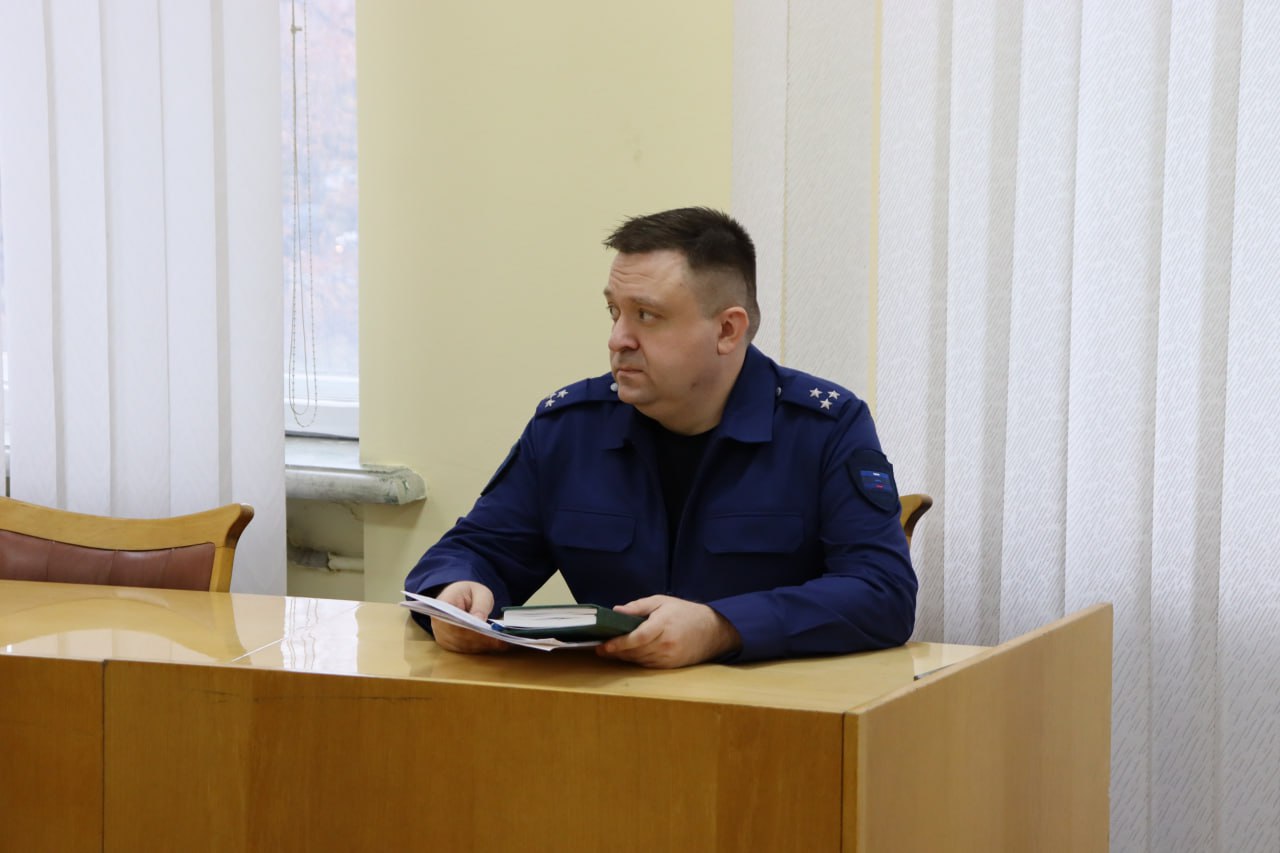 В Стаханове прошло заседание комиссии по делам несовершеннолетних В Стаханове прошло заседание комиссии по делам несовершеннолетних