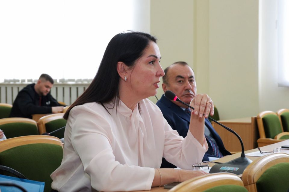 ������� ���������� ��������� � �������������� ���������� ���������� � �������� ������������������� ����