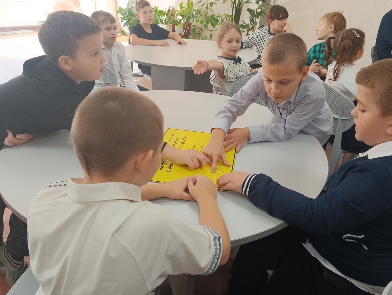 В Кировском историко-художественном музее состоялось мероприятие, посвящённое Международному дню слепых В Кировском историко-художественном музее состоялось мероприятие, посвящённое Международному дню слепых