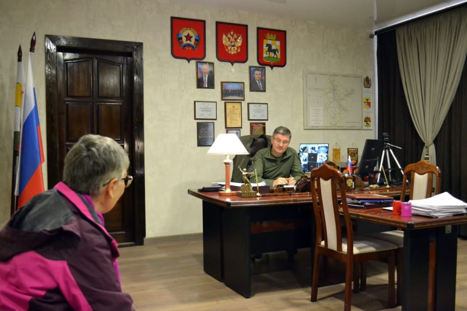Сегодня Глава Старобельского муниципального округа Владимир Чернев провел личный прием граждан Сегодня Глава Старобельского муниципального округа Владимир Чернев провел личный прием граждан