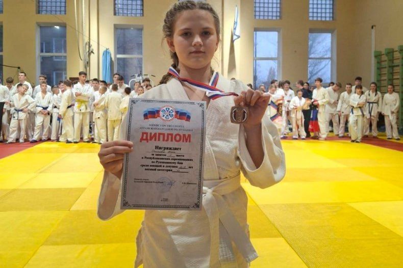 Спортсмены из Свердловска стали победителями и призёрами Кубка «Федерации рукопашного боя Луганской Народной Республики» Спортсмены из Свердловска стали победителями и призёрами Кубка «Федерации рукопашного боя Луганской Народной Республики»