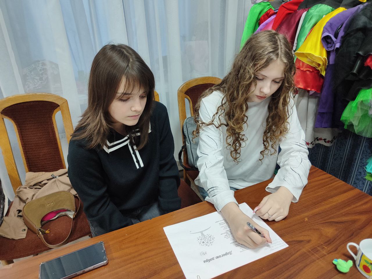 В Кировском городском Дворце культуры состоялся песенный марафон, посвященный Дню доброты «Дорогою добра»