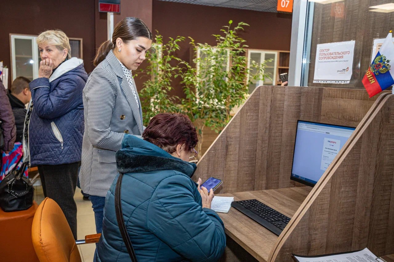 Руководитель Минцифры ЛНР провел занятие по цифровой грамотности Руководитель Минцифры ЛНР провел занятие по цифровой грамотности