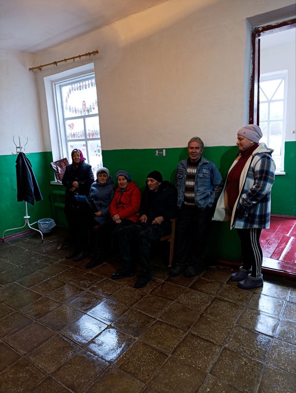 Мобильная медицина в действии: врачи Марковской ЦРМБ оказали помощь жителям села Сычевка