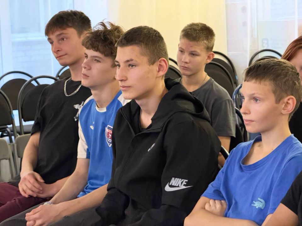 Стартовал новый образовательный проект «Моё право» для воспитанников Луганского детского дома Стартовал новый образовательный проект «Моё право» для воспитанников Луганского детского дома