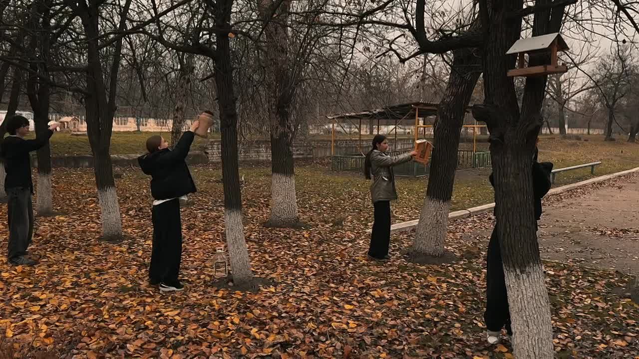 Учащиеся школы №44 приняли участие в экологической акции «Снегири»