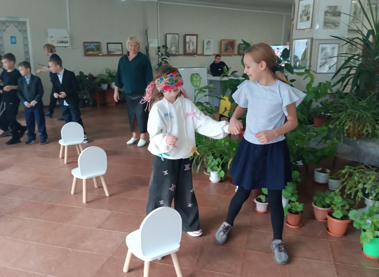 В Кировском историко-художественном музее состоялось мероприятие, посвящённое Международному дню слепых В Кировском историко-художественном музее состоялось мероприятие, посвящённое Международному дню слепых