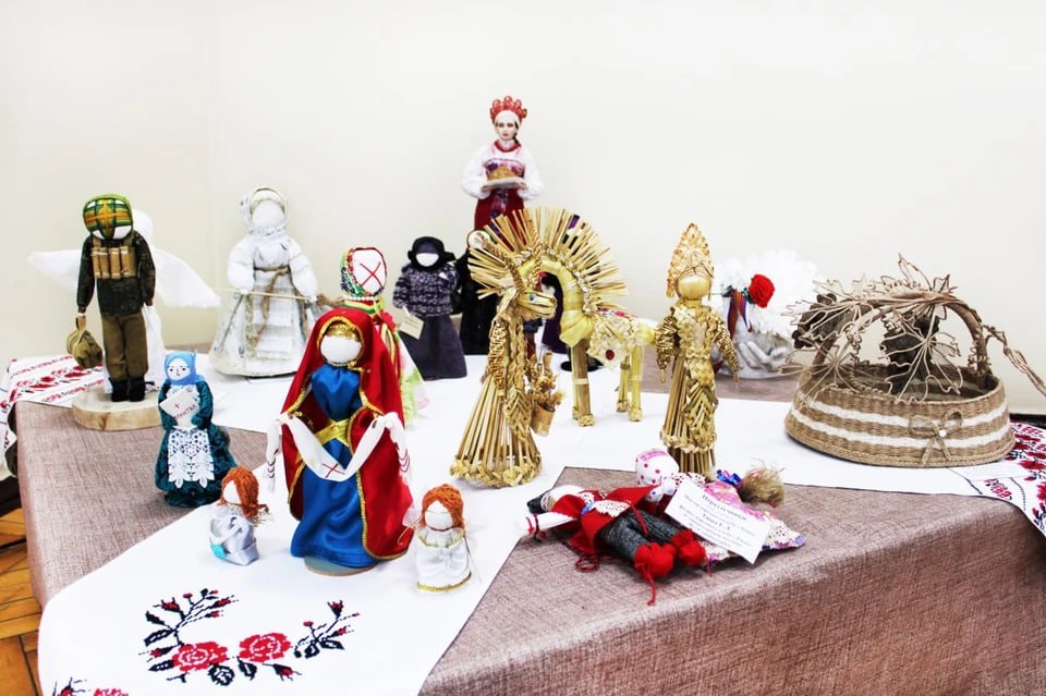 В ЛНР будут популяризировать игрушки из бабушкиного сундучка