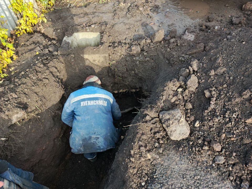 С начала текущего года специалисты Кировского участка «Лугансквода» ликвидировали около 400 утечек на сетях водоснабжения С начала текущего года специалисты Кировского участка «Лугансквода» ликвидировали около 400 утечек на сетях водоснабжения