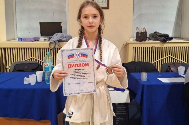 Спортсмены из Свердловска стали победителями и призёрами Кубка «Федерации рукопашного боя Луганской Народной Республики» Спортсмены из Свердловска стали победителями и призёрами Кубка «Федерации рукопашного боя Луганской Народной Республики»