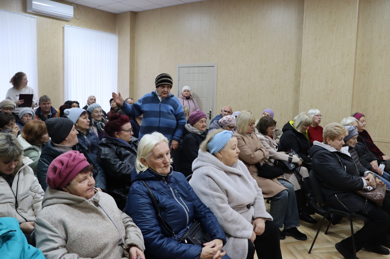 Наталия Жулинская: Встретилась с жителями Алмазной Наталия Жулинская: Встретилась с жителями Алмазной