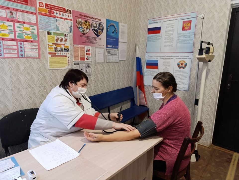 Мобильная медицина в действии: врачи Марковской ЦРМБ оказали помощь жителям села Сычевка Мобильная медицина в действии: врачи Марковской ЦРМБ оказали помощь жителям села Сычевка