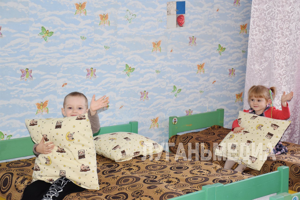 Детские сады Красного Луча получили новый мягкий инвентарь Детские сады Красного Луча получили новый мягкий инвентарь