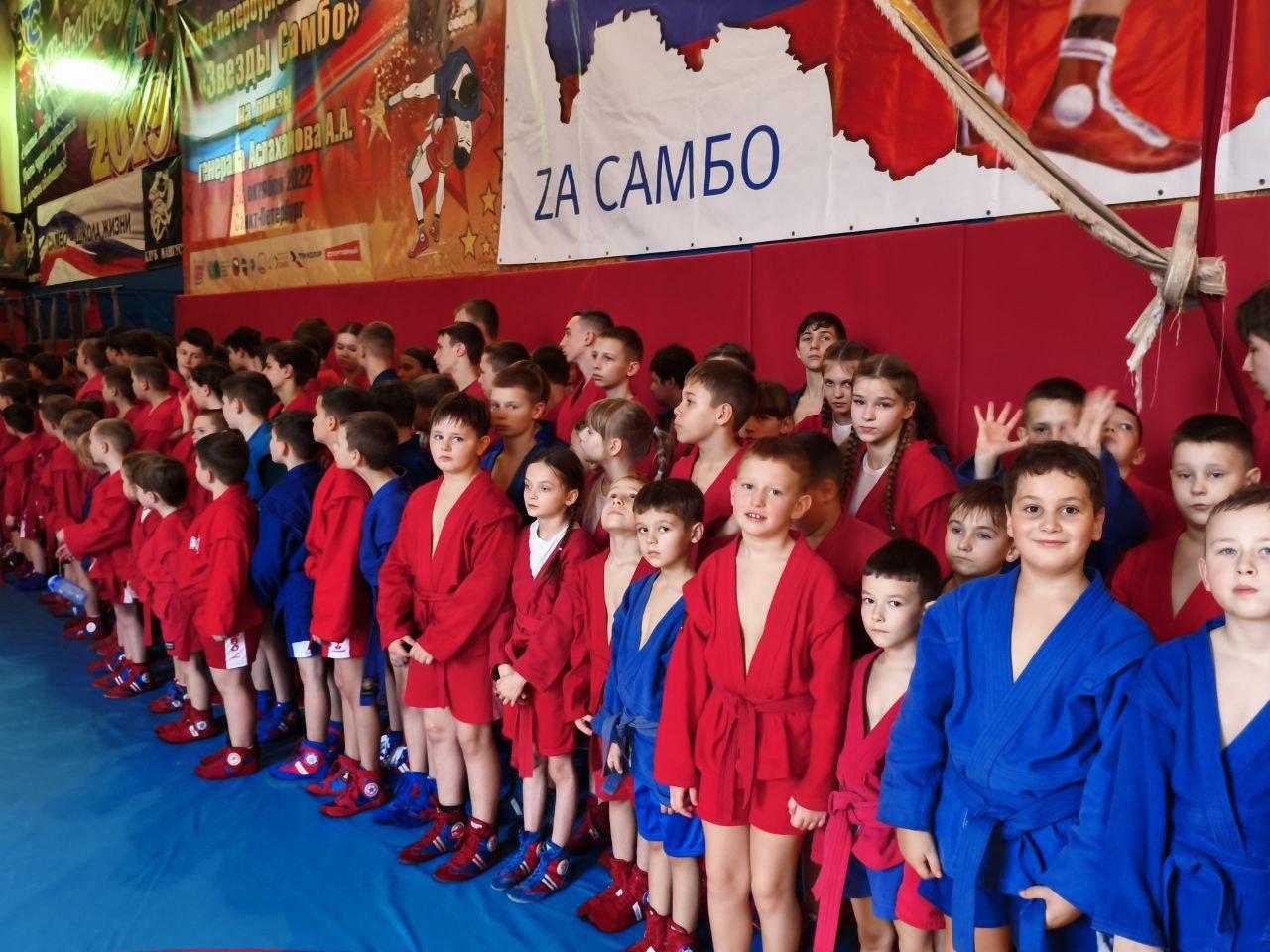 Андрей Рубанцов: Ровенчане почтили память героев СВО на ковре самбо в Алчевске Андрей Рубанцов: Ровенчане почтили память героев СВО на ковре самбо в Алчевске