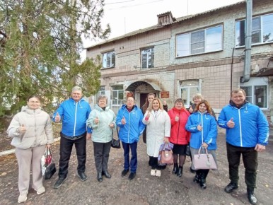 Акция «Zа наших»: Меловские активисты сдали кровь в поддержку участников СВО