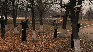 Учащиеся школы №44 приняли участие в экологической акции «Снегири»