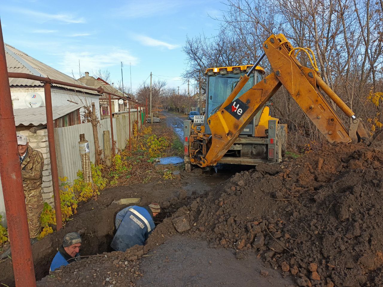 С начала текущего года специалисты Кировского участка «Лугансквода» ликвидировали около 400 утечек на сетях водоснабжения С начала текущего года специалисты Кировского участка «Лугансквода» ликвидировали около 400 утечек на сетях водоснабжения
