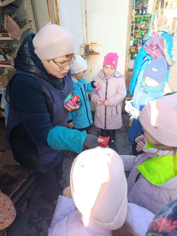 Приняла участие в открытом уроке, проводимом для учащихся 1-А класса ГБОУ ЛНР "Краснолучской школы № 2" Приняла участие в открытом уроке, проводимом для учащихся 1-А класса ГБОУ ЛНР "Краснолучской школы № 2"