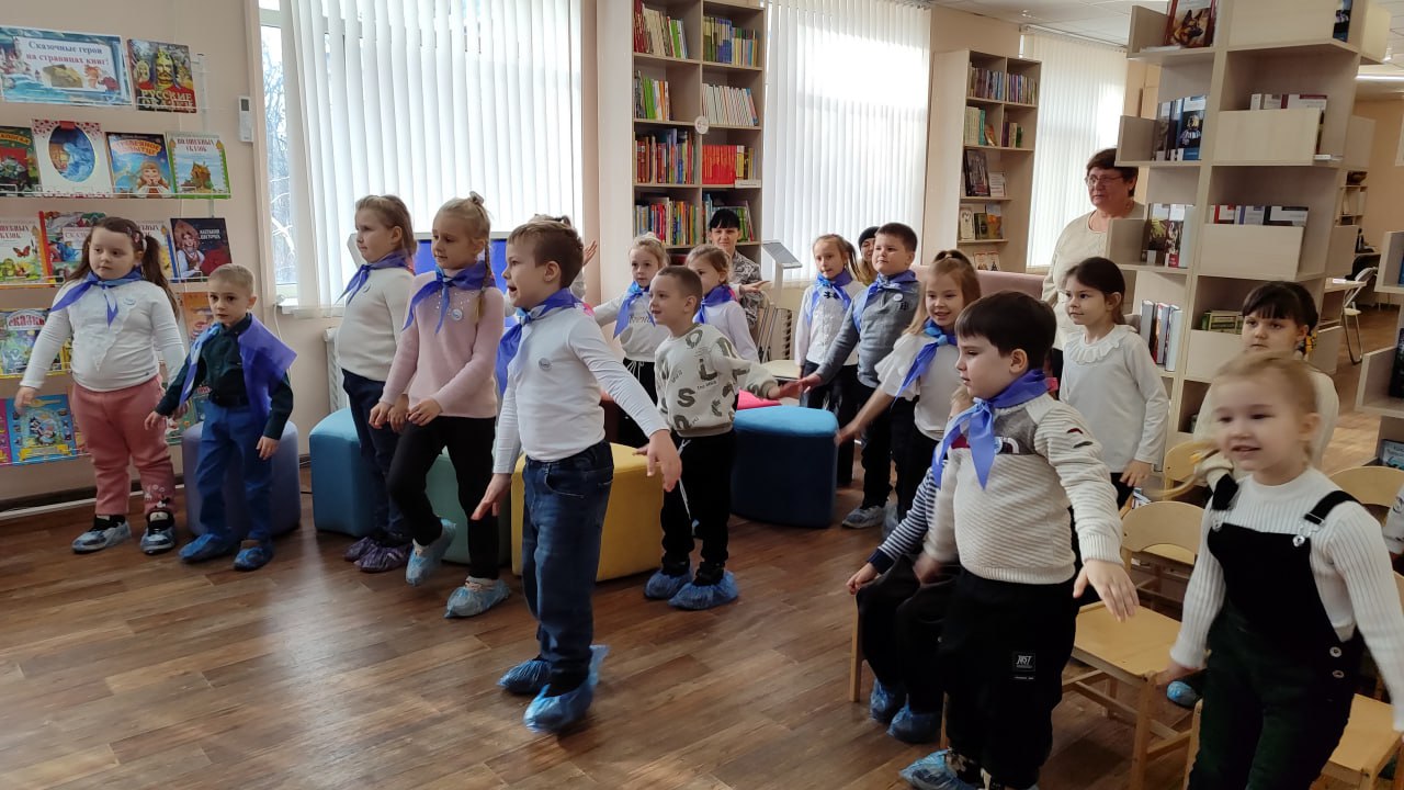 В модельной библиотеке АГЦБС для воспитанников детского сада «Ласточка» прошло интерактивное путешествие "Книжный экспресс" В модельной библиотеке АГЦБС для воспитанников детского сада «Ласточка» прошло интерактивное путешествие "Книжный экспресс"