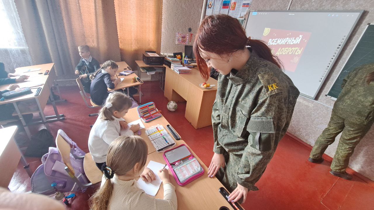 13 ноября День добра ,. в "Станично-Луганской средней школе имени Грекова П.М." 13 ноября День добра ,. в "Станично-Луганской средней школе имени Грекова П.М."