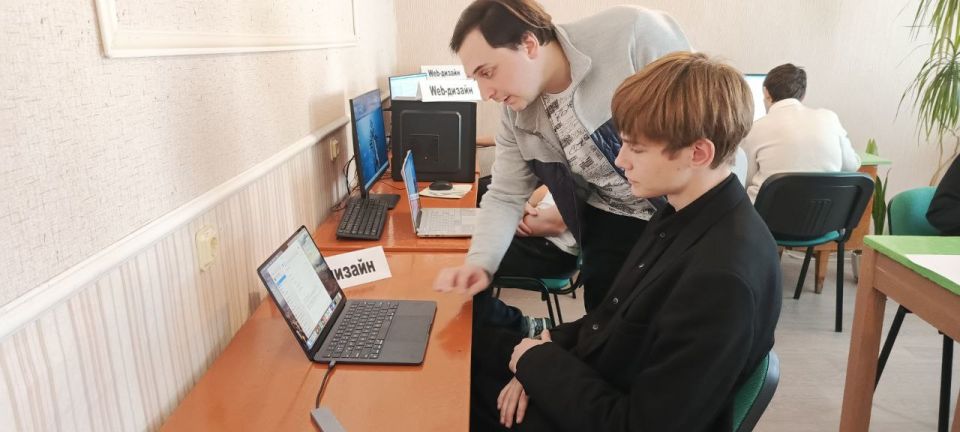 На базе Ровеньковского детского центра научно-технического творчества прошел городской этап республиканского конкурса информационных технологий «IT-старт» На базе Ровеньковского детского центра научно-технического творчества прошел городской этап республиканского конкурса информационных технологий «IT-старт»