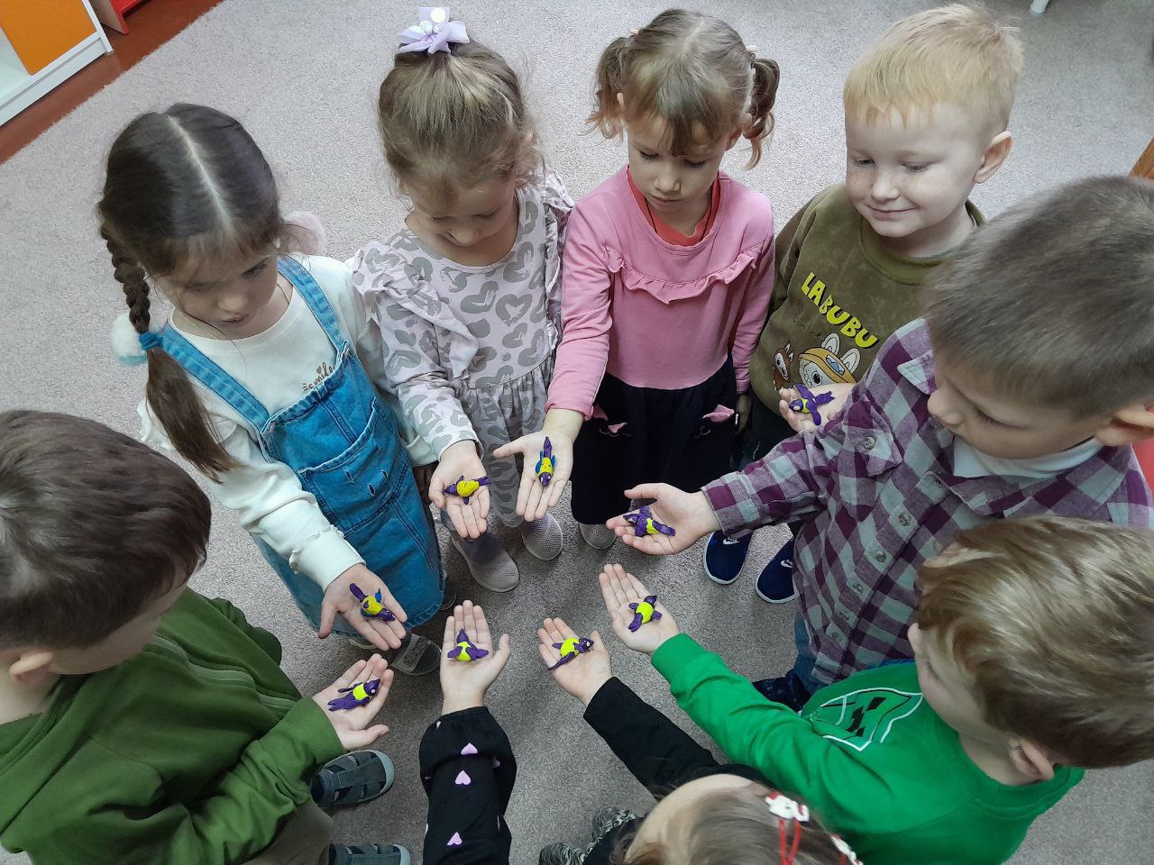 В детском саду «Теремок». Отмечаем добрый праздник — «Синичкин день»! В детском саду «Теремок». Отмечаем добрый праздник — «Синичкин день»!