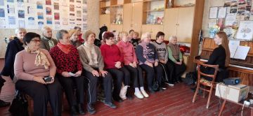 В Краснолучском дворце творчества детей и юношества состоялся мастер-класс для слушателей Университета третьего возраста