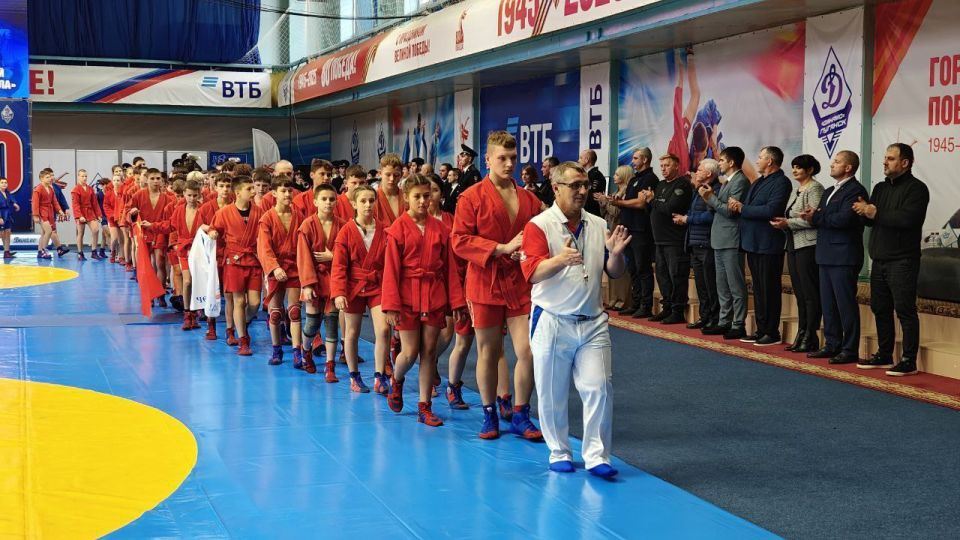 «Выбор сильных»: В Луганске проходит турнир по самбо памяти участника СВО Даниила Дорохина «Выбор сильных»: В Луганске проходит турнир по самбо памяти участника СВО Даниила Дорохина