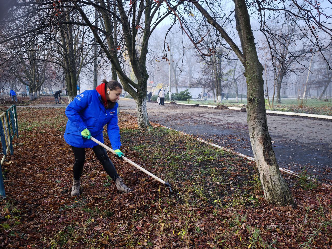 Кировчане приняли участие в городском субботнике по благоустройству территории Кировчане приняли участие в городском субботнике по благоустройству территории