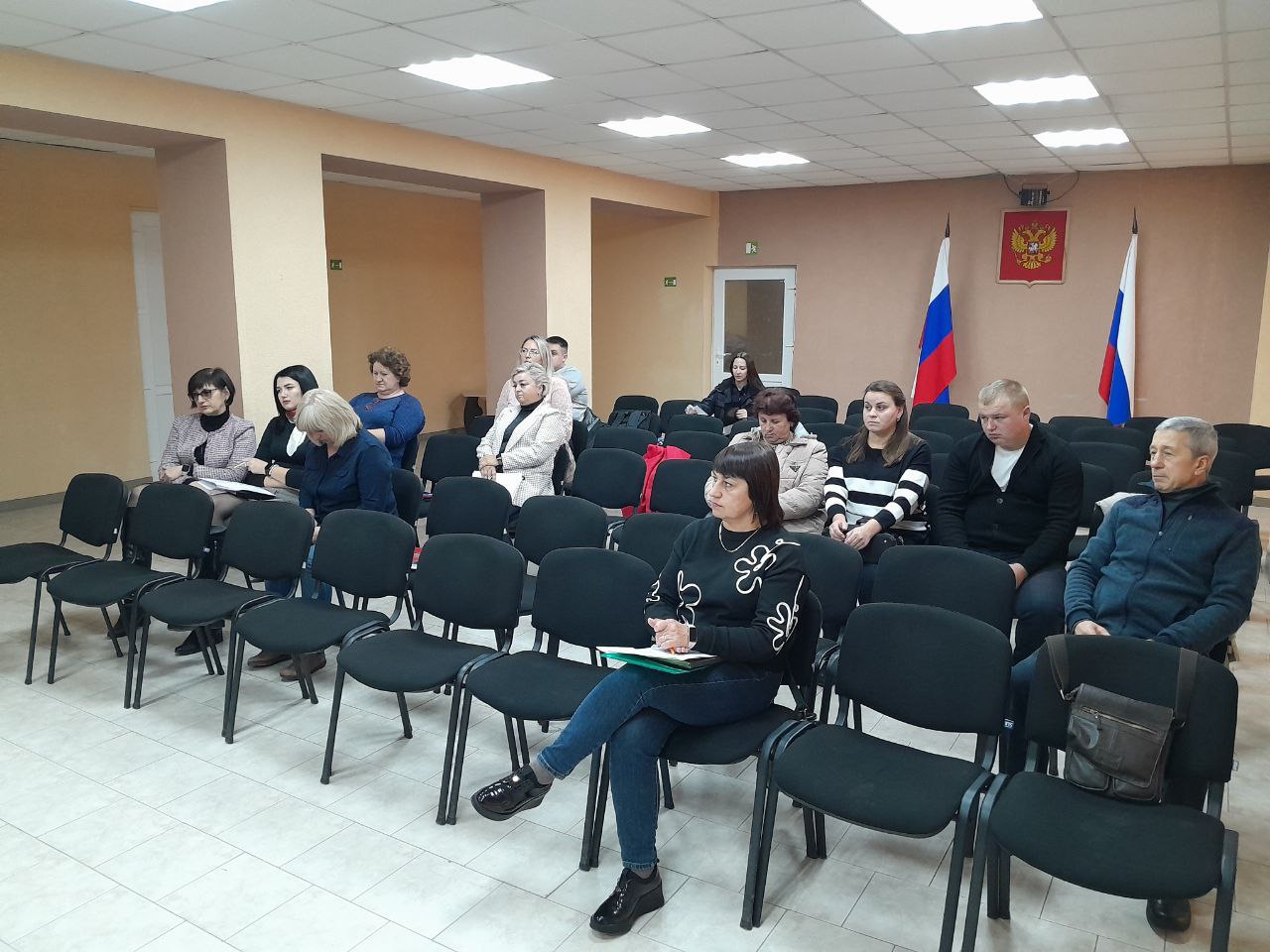 Состоялось заседание муниципальной комиссии по делам несовершеннолетних и защите их прав Беловодского муниципального округа под председательством заместителя Главы администрации Натальи Добрицкой Состоялось заседание муниципальной комиссии по делам несовершеннолетних и защите их прав Беловодского муниципального округа под председательством заместителя Главы администрации Натальи Добрицкой