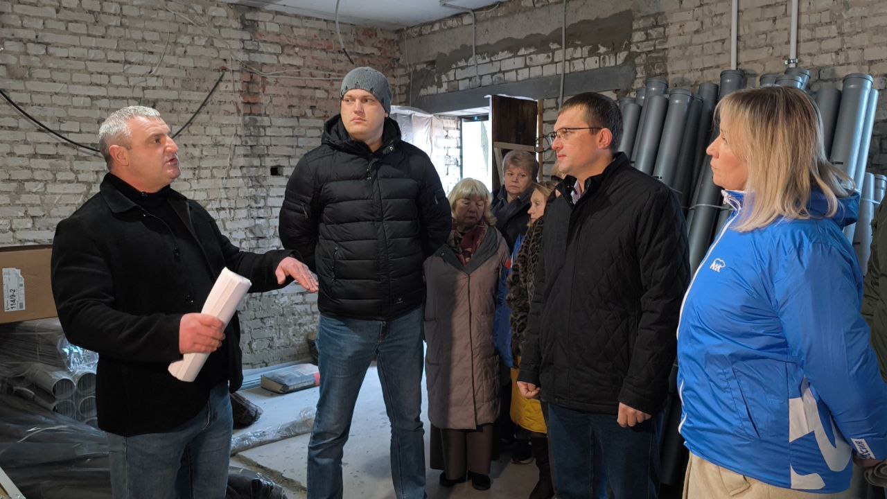 В Брянке по народной программе капитально ремонтируют инфекционную больницу В Брянке по народной программе капитально ремонтируют инфекционную больницу