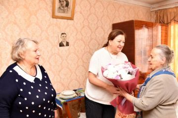 Юбилей с кремлевским акцентом: Александре Тихоновне Лупенко – 90 лет!