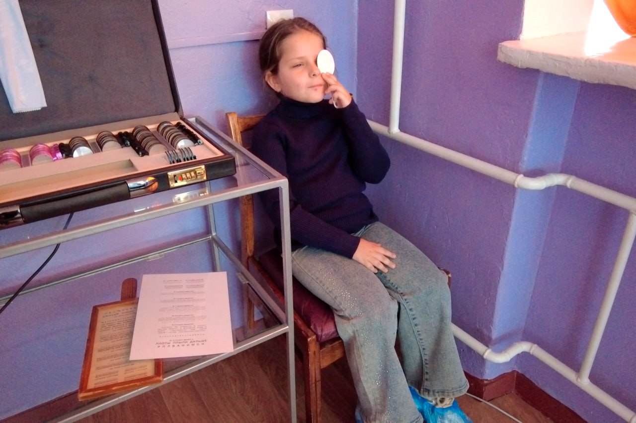 Офтальмолог из Красноярского края осмотрела двух свердловских детей Офтальмолог из Красноярского края осмотрела двух свердловских детей