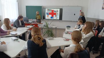 Сегодня прошла очередная профориентационная встреча в рамках проекта "Профориентация в медицину"