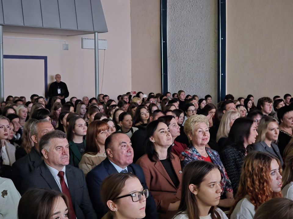 Ольга Бас: Сегодня в Луганском педагогическом университете открылись двери IV Молодежного патриотического форума «Земля героев», и я с гордостью стала почетным гостем этого важного события Ольга Бас: Сегодня в Луганском педагогическом университете открылись двери IV Молодежного патриотического форума «Земля героев», и я с гордостью стала почетным гостем этого важного события