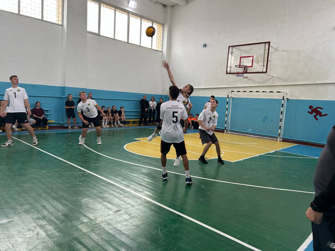 В Троицком муниципальном округе в рамках Плана физкультурных и спортивных мероприятий Муниципального бюджетного учреждения «Центр физического здоровья населения«Спорт для всех» Троицкого муниципального округа» на 2025 год... В Троицком муниципальном округе в рамках Плана физкультурных и спортивных мероприятий Муниципального бюджетного учреждения «Центр физического здоровья населения«Спорт для всех» Троицкого муниципального округа» на 2025 год...