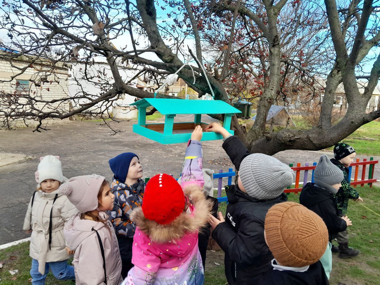 В детском саду «Теремок». Отмечаем добрый праздник — «Синичкин день»! В детском саду «Теремок». Отмечаем добрый праздник — «Синичкин день»!