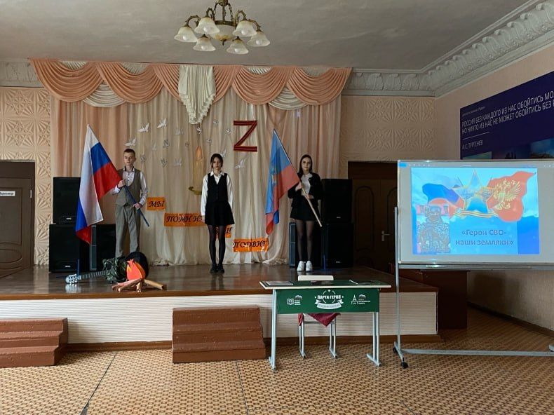 В Червонопартизанской гимназии открыли Парту Героя в память о Сергее Маивко В Червонопартизанской гимназии открыли Парту Героя в память о Сергее Маивко