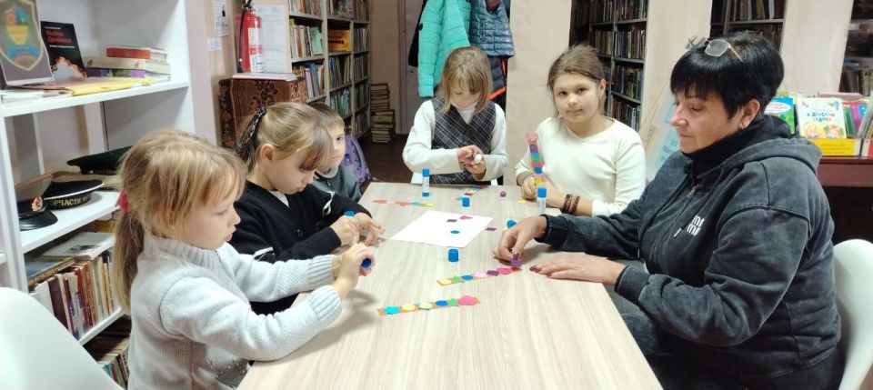 Библиотека №11 пгт Комиссаровка отметила Международный день толерантности проведением урока этики «Давайте дружить - читая» Библиотека №11 пгт Комиссаровка отметила Международный день толерантности проведением урока этики «Давайте дружить - читая»