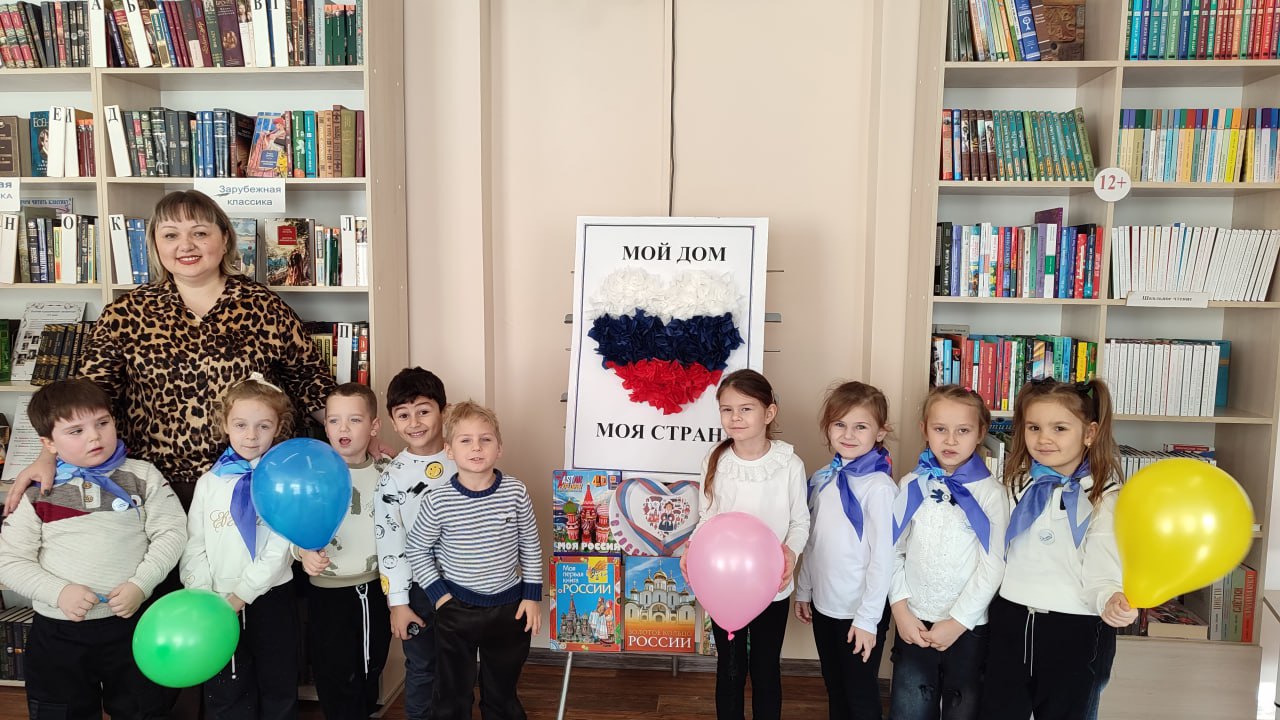 В модельной библиотеке АГЦБС для воспитанников детского сада «Ласточка» прошло интерактивное путешествие "Книжный экспресс"