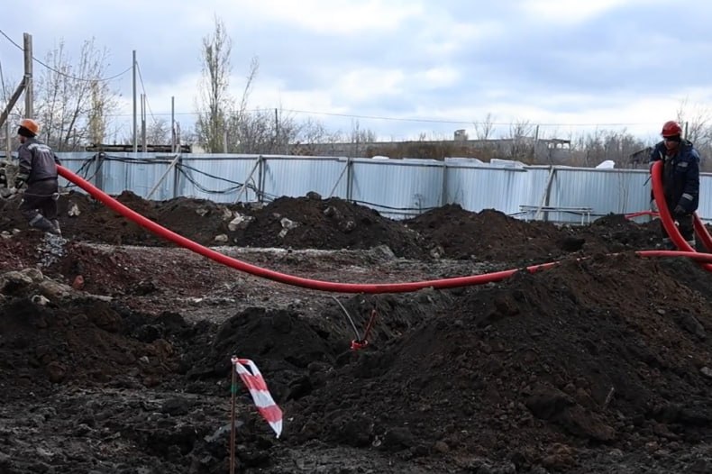 Красноярские строители на финишной прямой при возведении дома в Свердловском муниципальном округе Красноярские строители на финишной прямой при возведении дома в Свердловском муниципальном округе