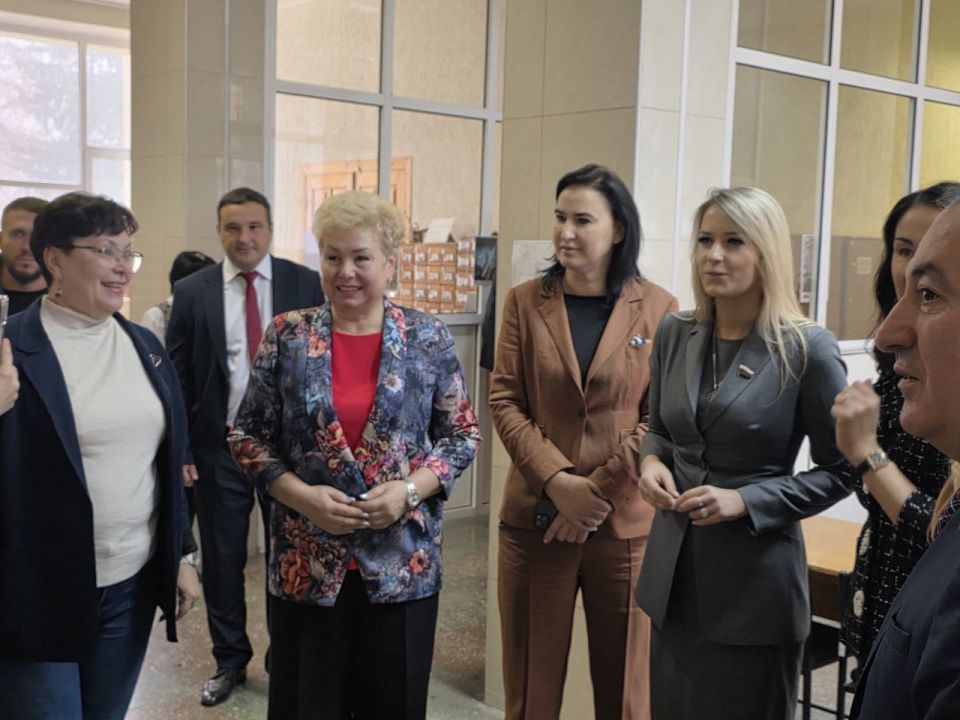 Ольга Бас: Сегодня в Луганском педагогическом университете открылись двери IV Молодежного патриотического форума «Земля героев», и я с гордостью стала почетным гостем этого важного события Ольга Бас: Сегодня в Луганском педагогическом университете открылись двери IV Молодежного патриотического форума «Земля героев», и я с гордостью стала почетным гостем этого важного события