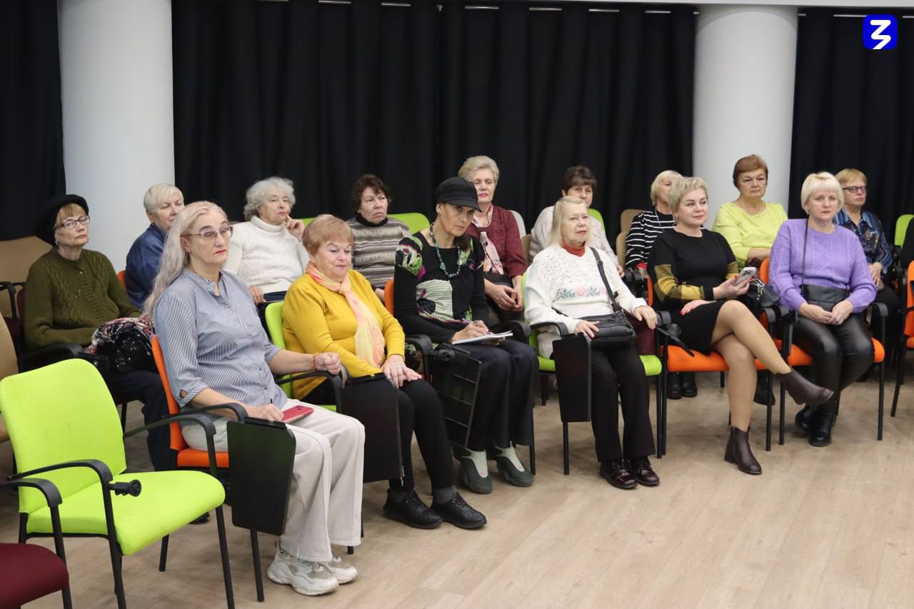 Добро в действии. В Международный день добра на площадке Дома знаний прошло тёплое и душевное мероприятие Добро в действии. В Международный день добра на площадке Дома знаний прошло тёплое и душевное мероприятие