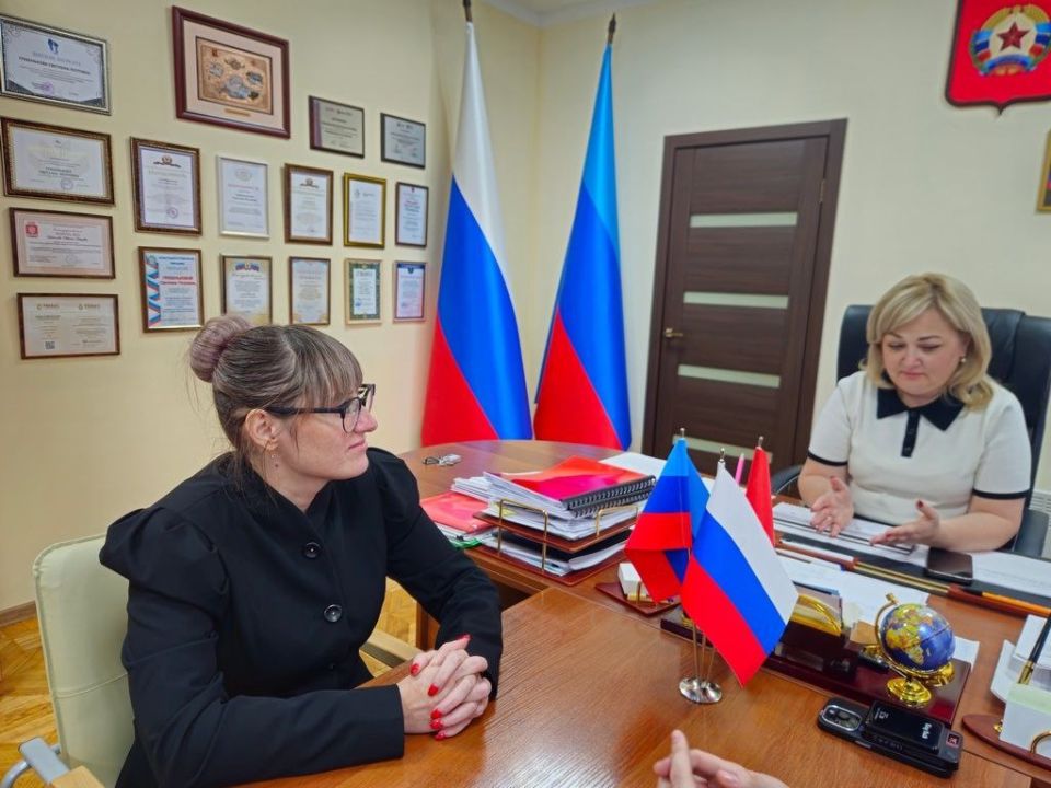 Состоялась рабочая встреча председателя Избирательной комиссии ЛНР с главой Алчевска