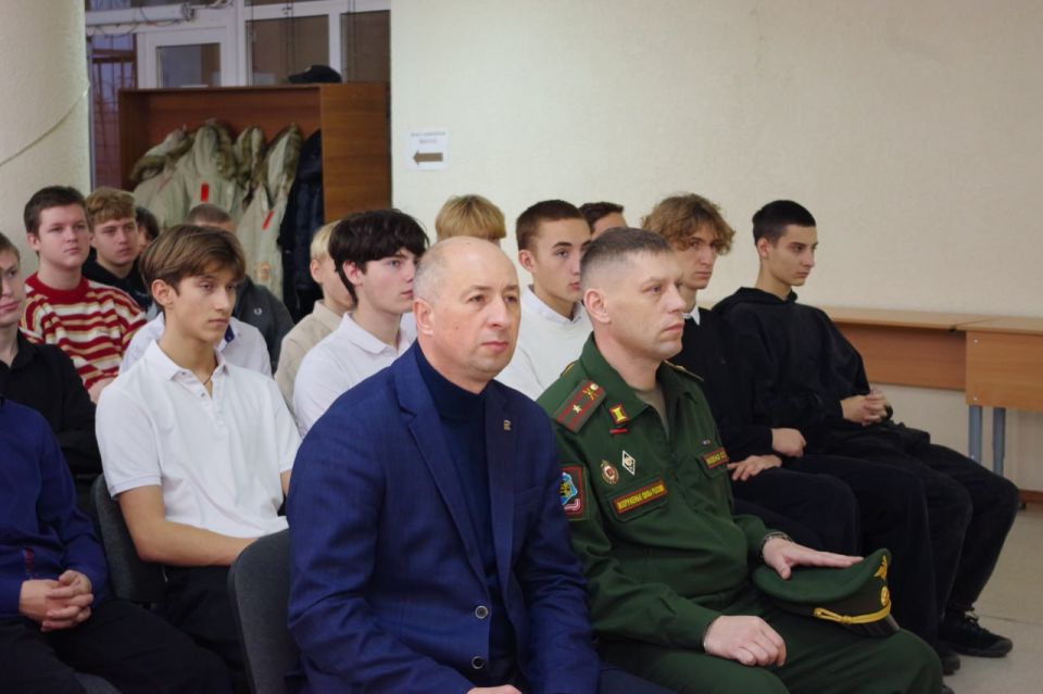 Сергей Крамаренко: Сегодня я побывал на мероприятии, посвященном Дню призывника, который в России отмечают 15 ноября Сергей Крамаренко: Сегодня я побывал на мероприятии, посвященном Дню призывника, который в России отмечают 15 ноября