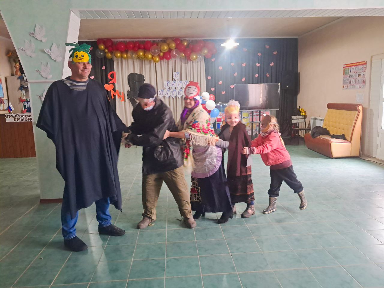 Вячеслав Третьяков: В сельском клубе села Булгаковка Кременского муниципального округа распахнула свои двери волшебная страна, где состоялось незабываемое мероприятие «Открываем в сказку дверь» Вячеслав Третьяков: В сельском клубе села Булгаковка Кременского муниципального округа распахнула свои двери волшебная страна, где состоялось незабываемое мероприятие «Открываем в сказку дверь»