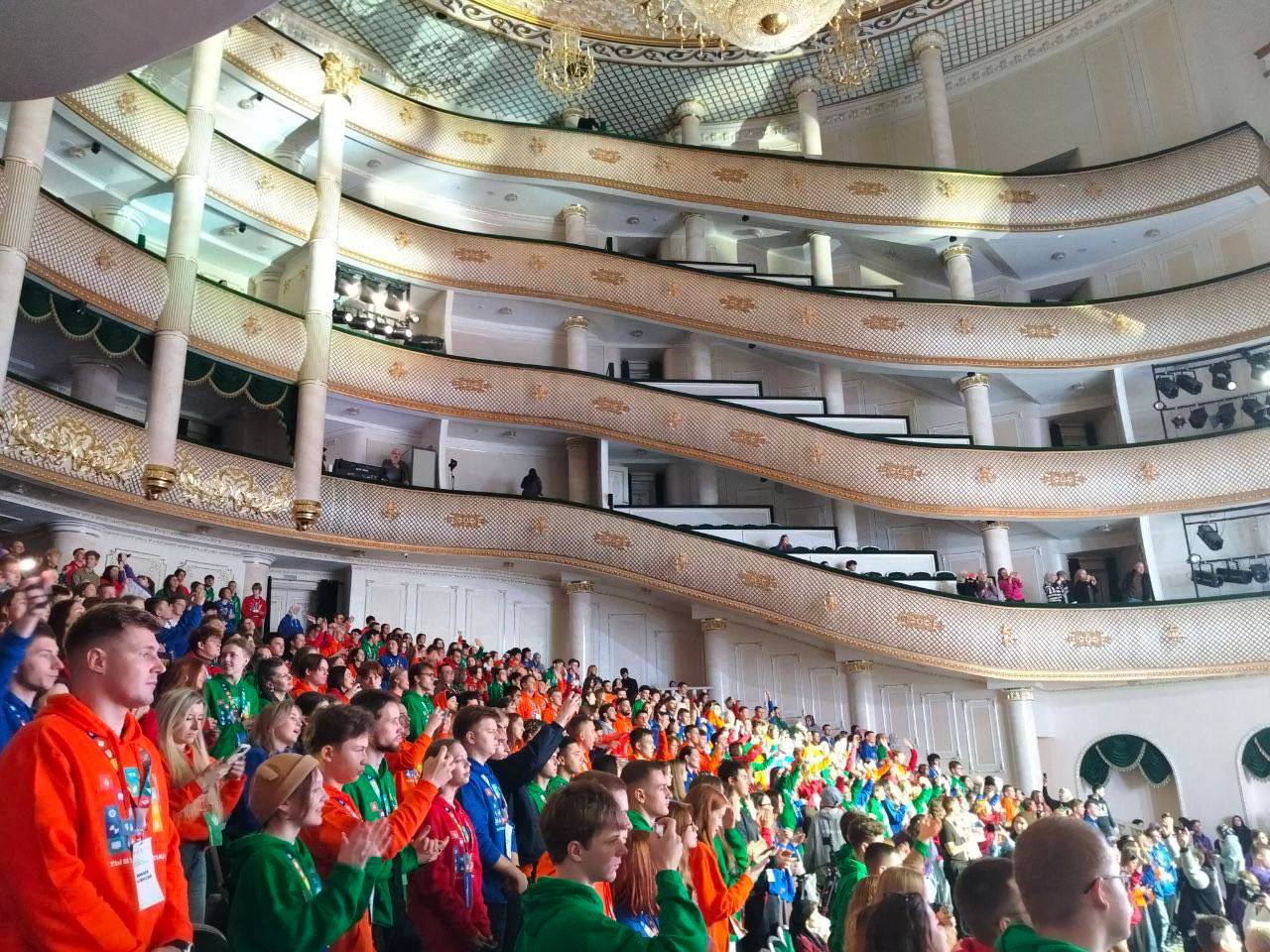 Луганские студенты – на Всероссийском слете амбассадоров «Профессионалитета» Луганские студенты – на Всероссийском слете амбассадоров «Профессионалитета»